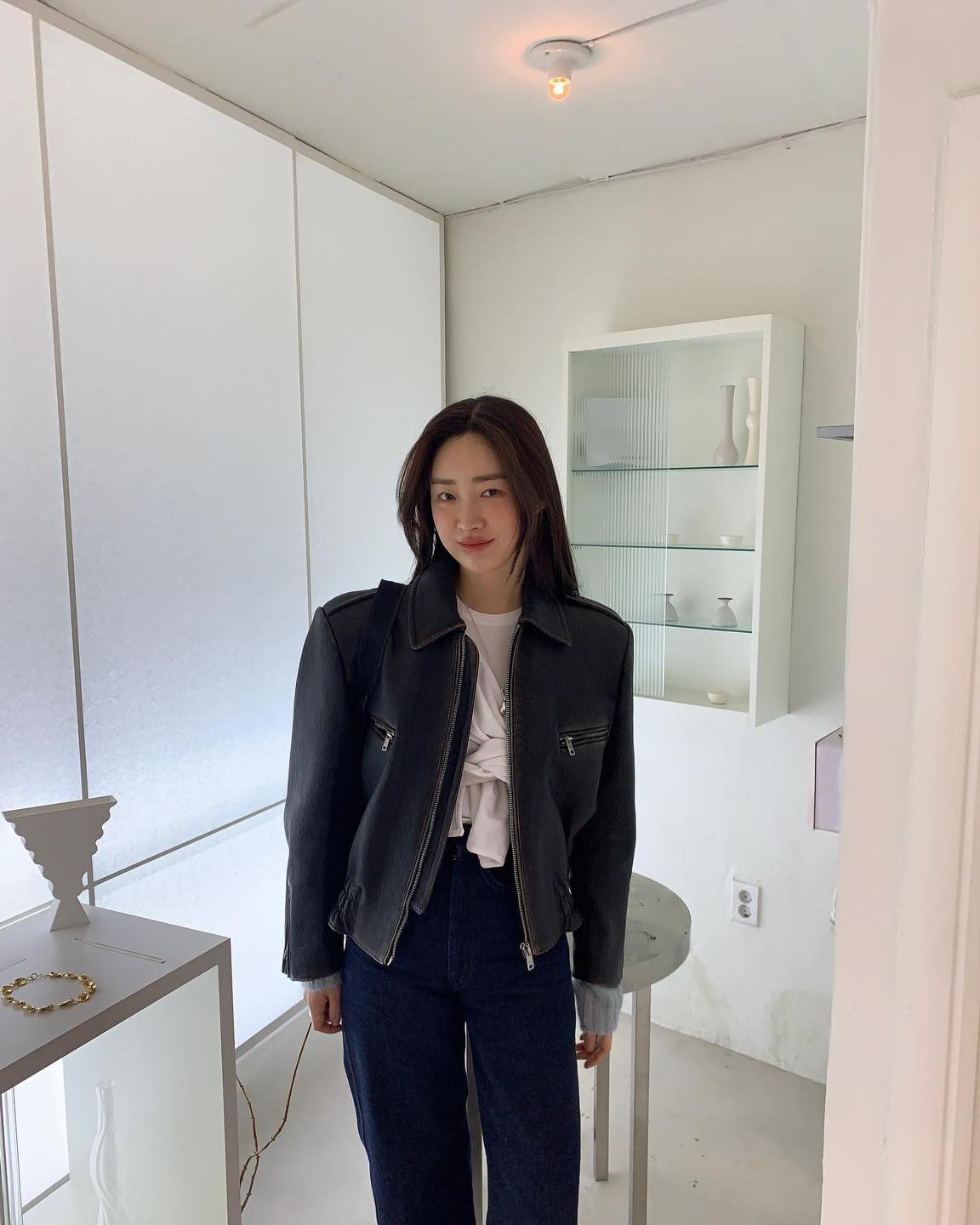 레더자켓은 차차언니 따라입기🖤 이미지
