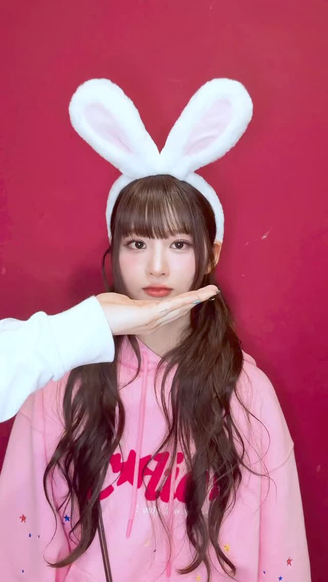 끝나지 않는 설윤 토끼 짤🐰💖 이미지