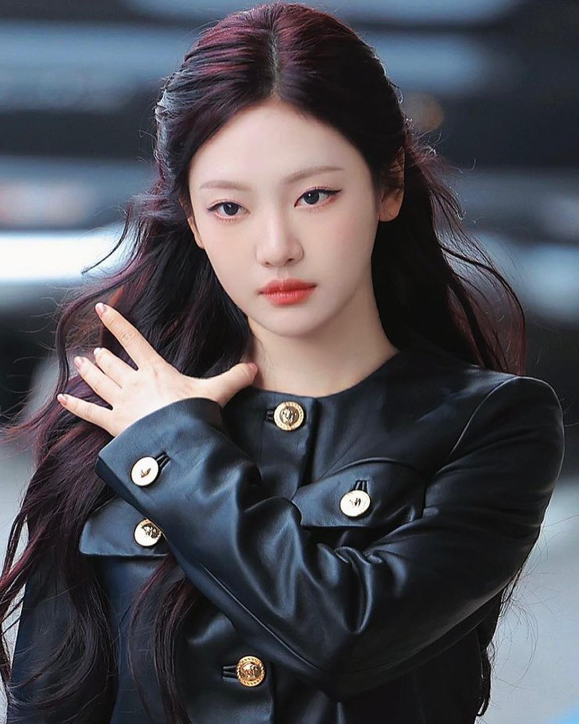 고급진 베르사체 공주 @닝닝🖤
도나텔라 베르사체가 완벽하다고 극찬한 그녀✨ 독보적 세련미 이미지