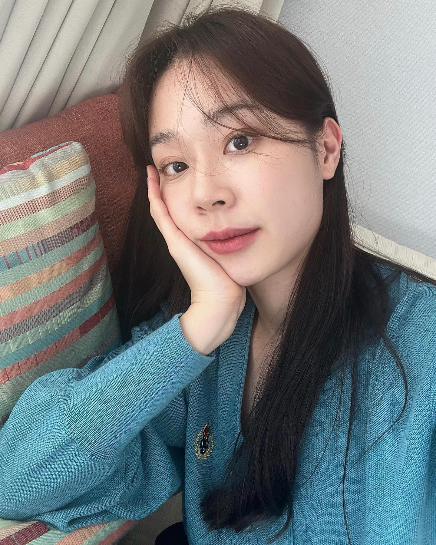 봄에 입기 좋은 로고 가디건 5🩵
다음주면 벌써 3월🌱기본템으로 좋은 브랜드 가디건 추천🤍

1. 헤리티지플로스

2. 폴로 랄프 로렌

3. 꼼데가르송

4. 비비안 웨스트우드

5. 미우미우 이미지