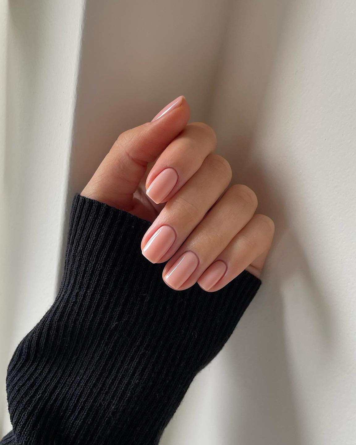 봄과 찰떡인 클리어 핑크 네일🌷💅 이미지