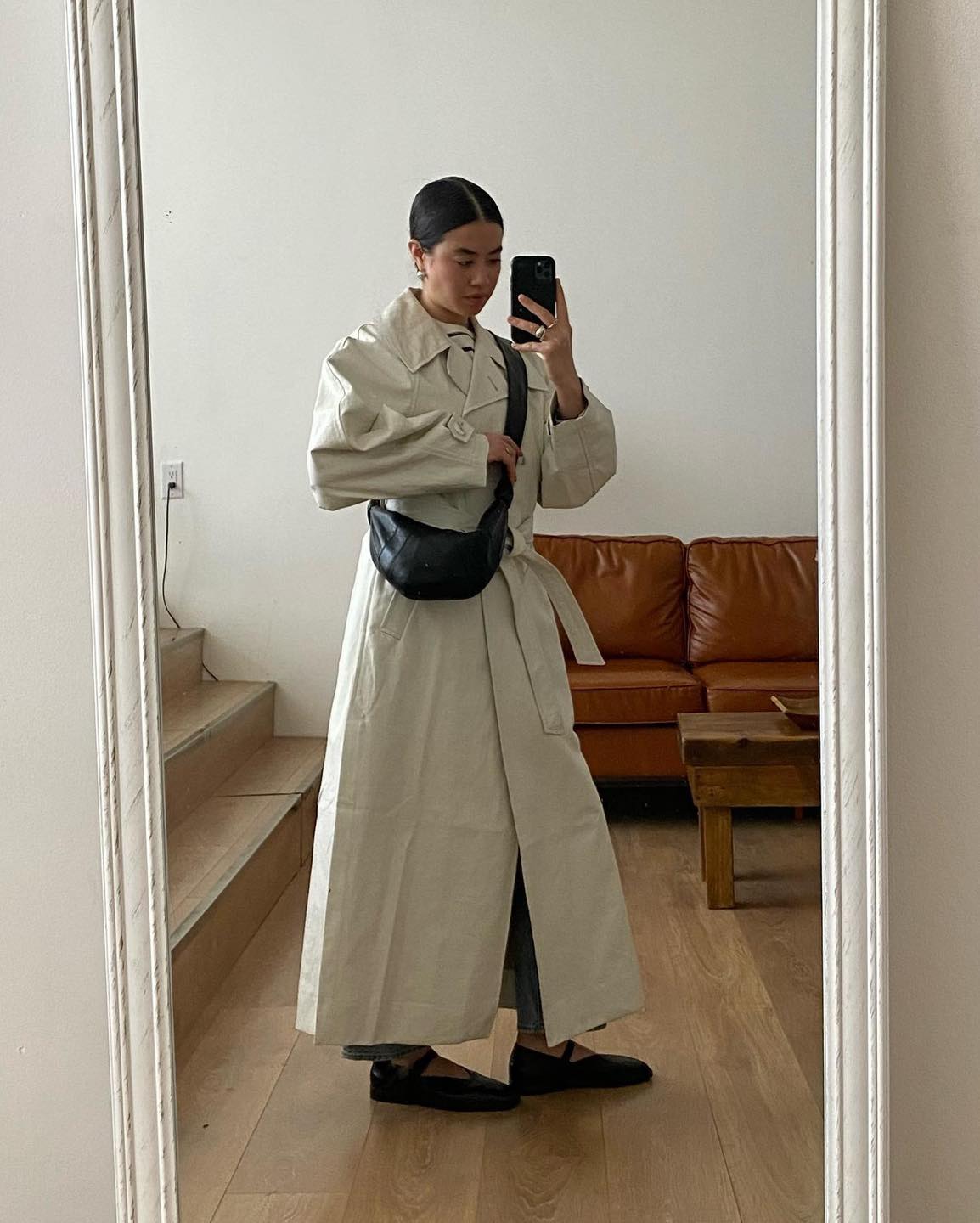 올봄에 미니멀하게 르메르 범백🤎 이미지