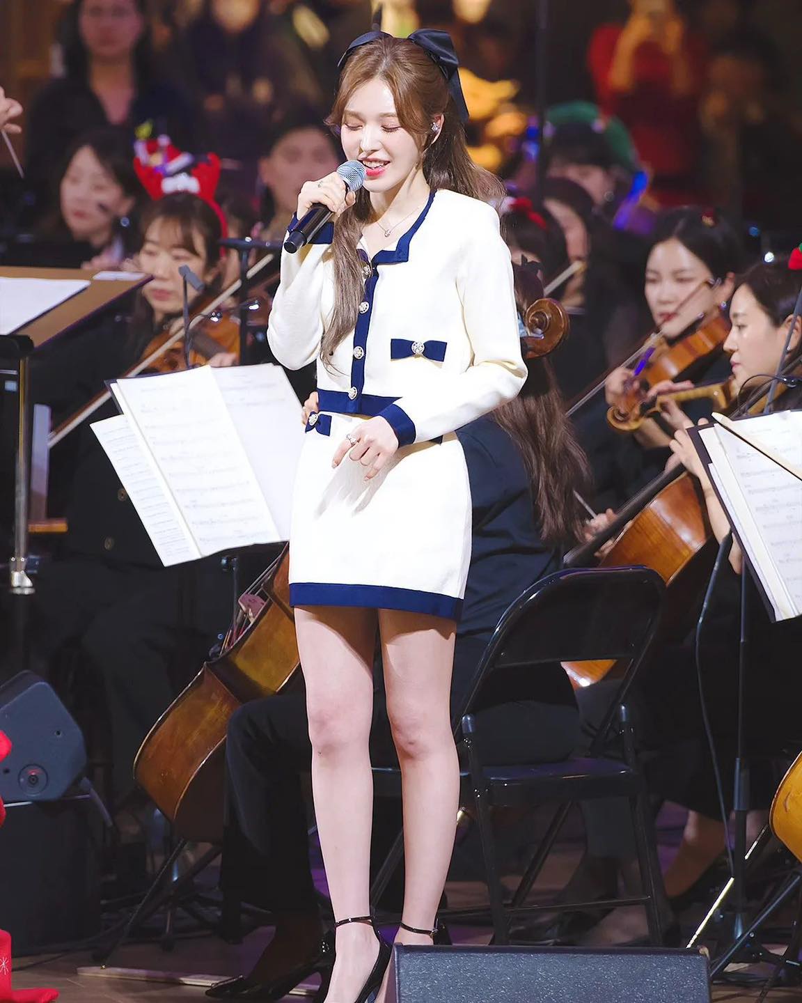 봄에 데이트룩으로 좋은 가디건🌱
셀프 포트레이트🖤 자켓처럼 보이는 가디건으로 단정하게💫 이미지5