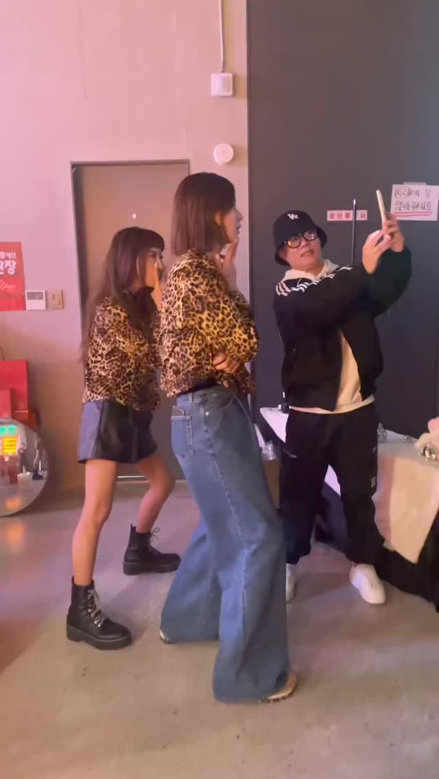 레전드 조합 김완선X이소라🐆언니들 @넘멋져요 이미지