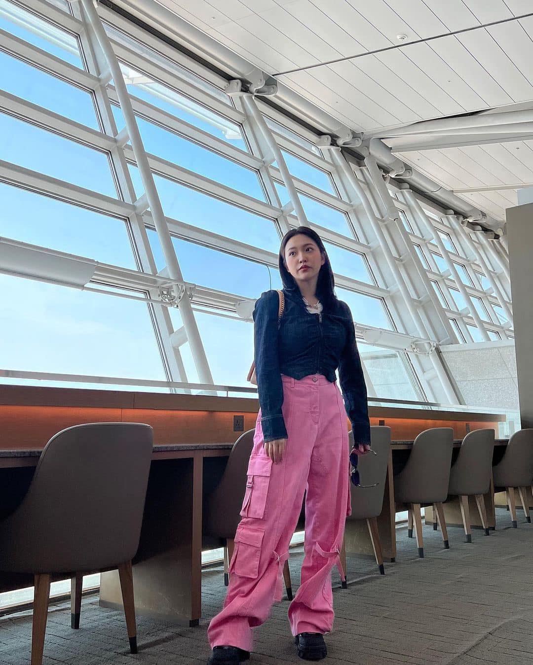 편하게 카고팬츠 입자🩶🤍 이미지