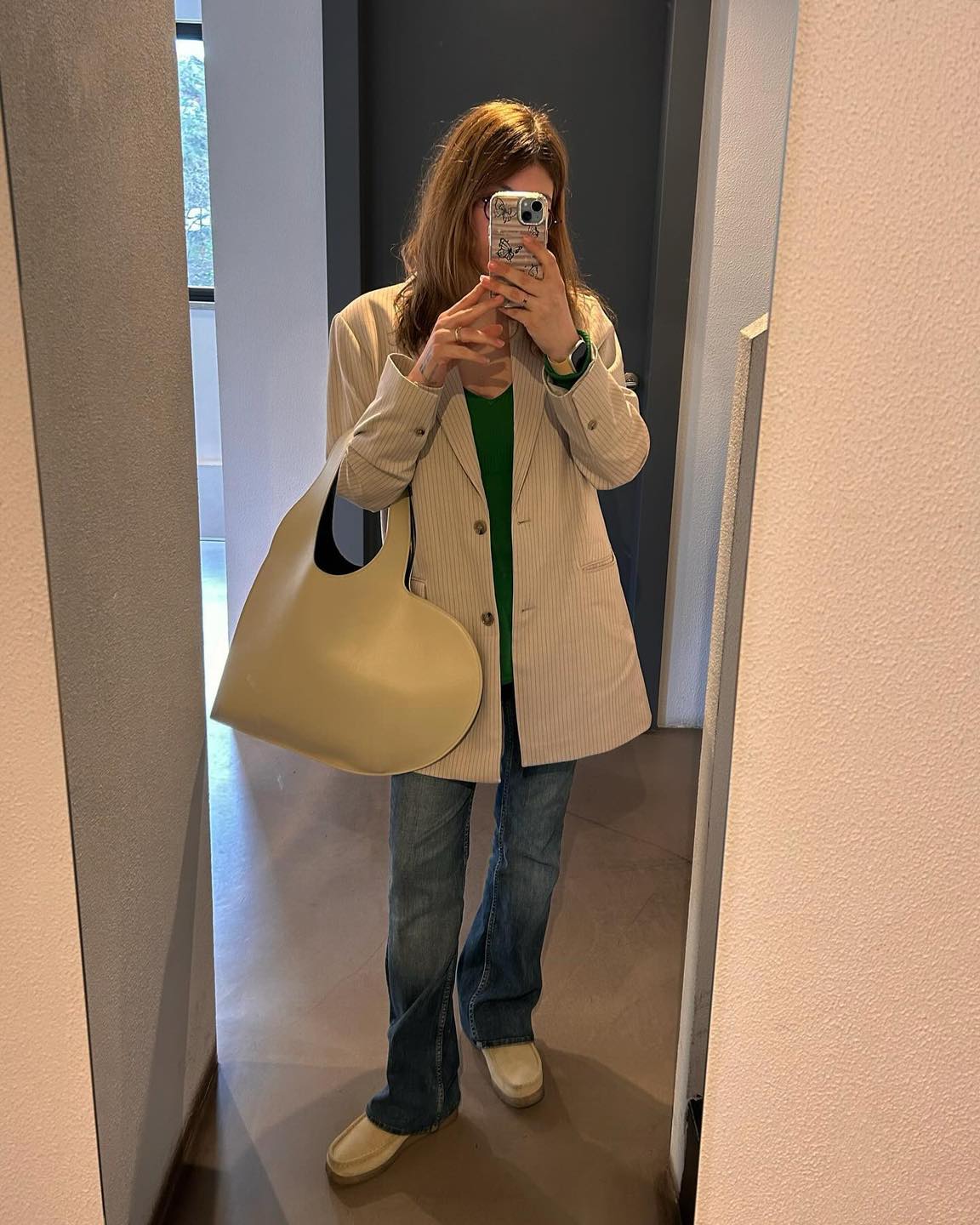 제니의 유니크한 데님 하트백🩵👜
코페르니 하트 토트백✔️사랑스럽게 @어때🏷️가격은 $420부터 이미지4