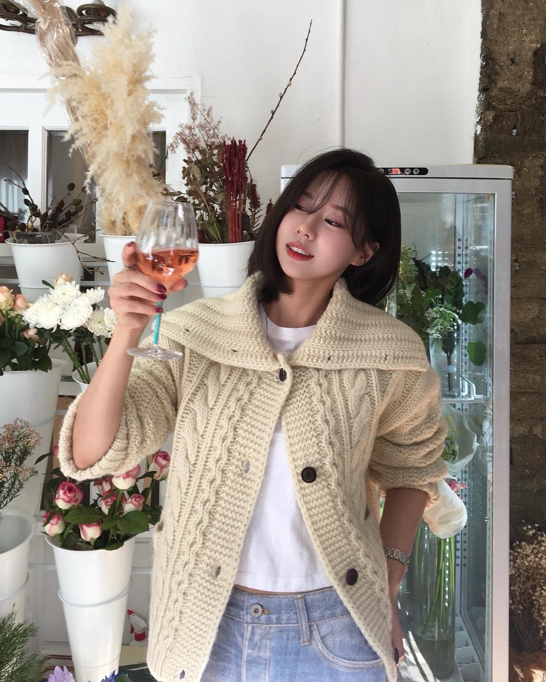 흰티에 청바지 그리고 가디건👖🤍​
 이미지2