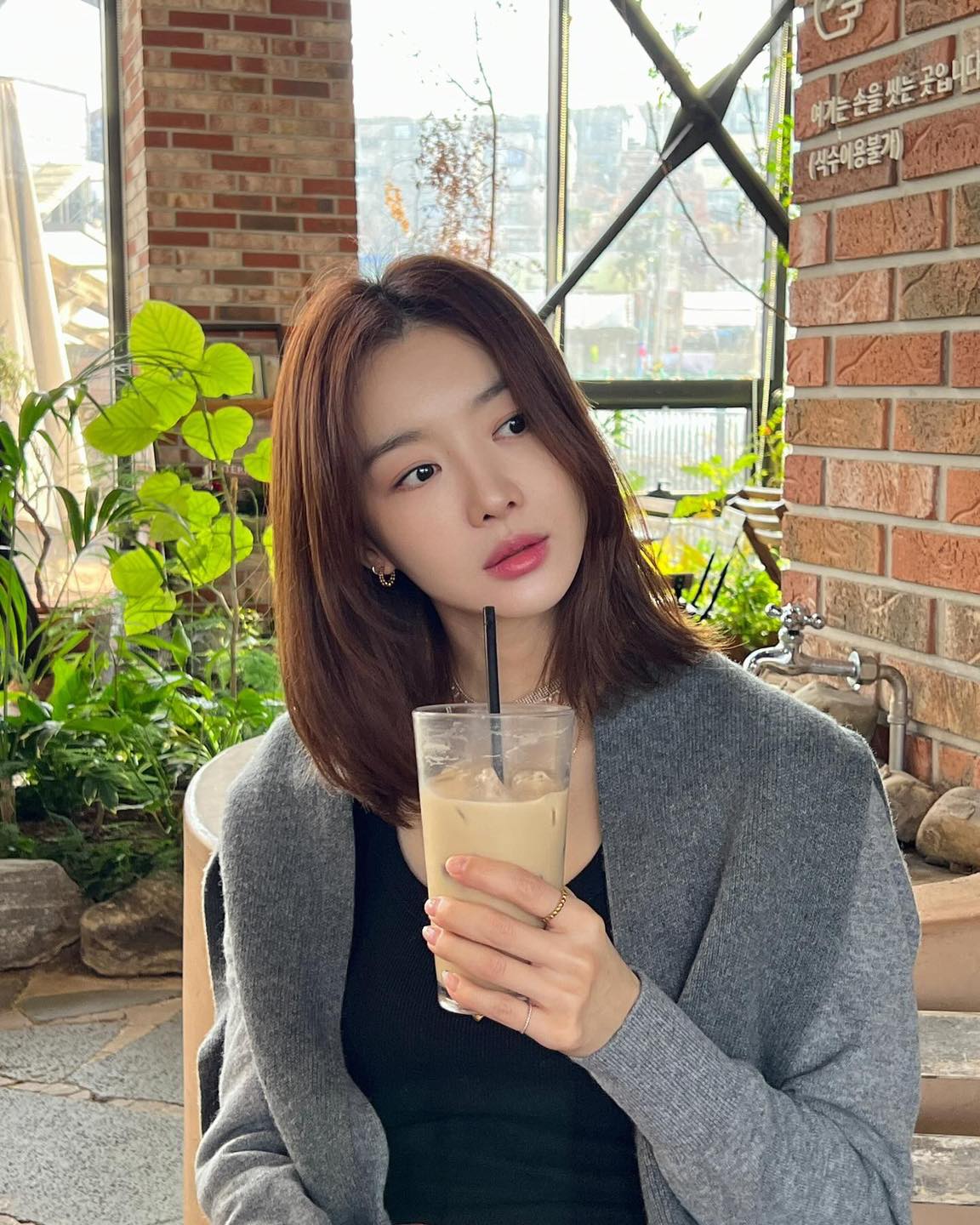 봄맞이 청순 갈색 중단발@어때🤎 이미지2