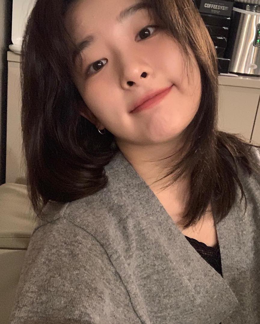 봄맞이 청순 갈색 중단발@어때🤎 이미지3