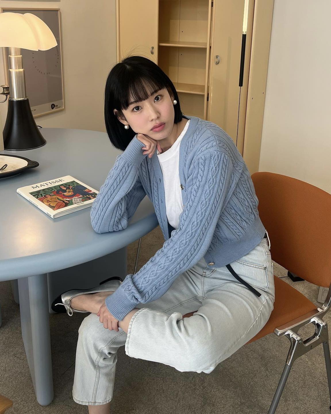 연청에 찰떡인 니트 컬러 조합🩵 이미지