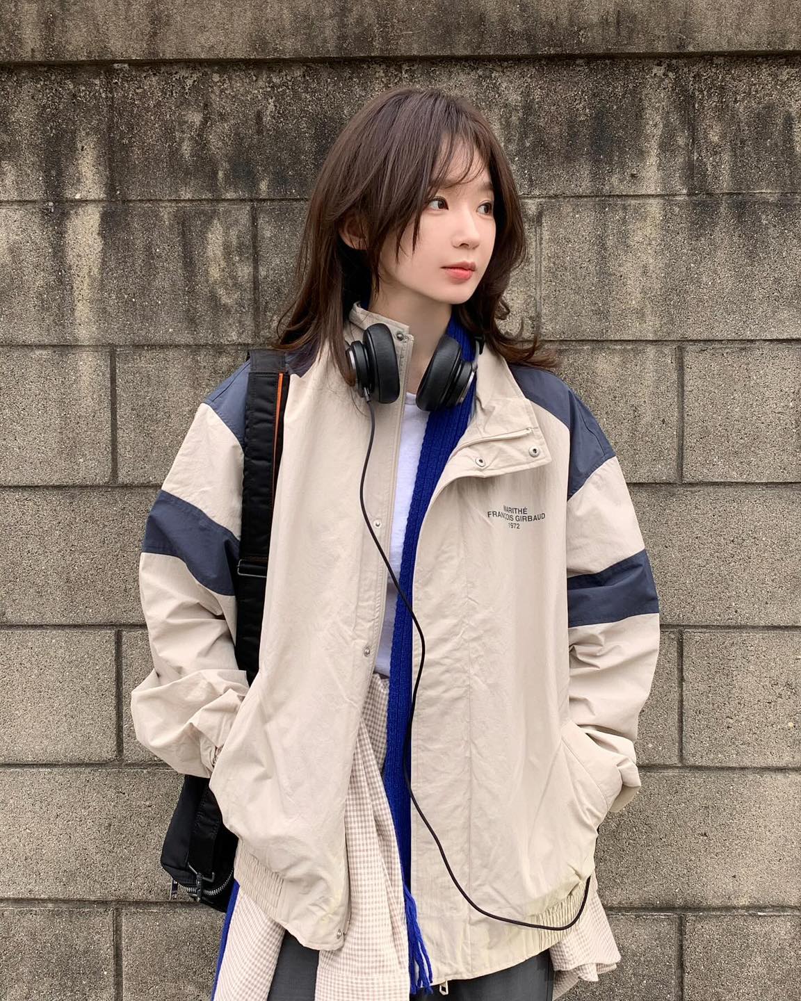 꾸안꾸🤎🤍 강민경 봄자켓룩 이미지