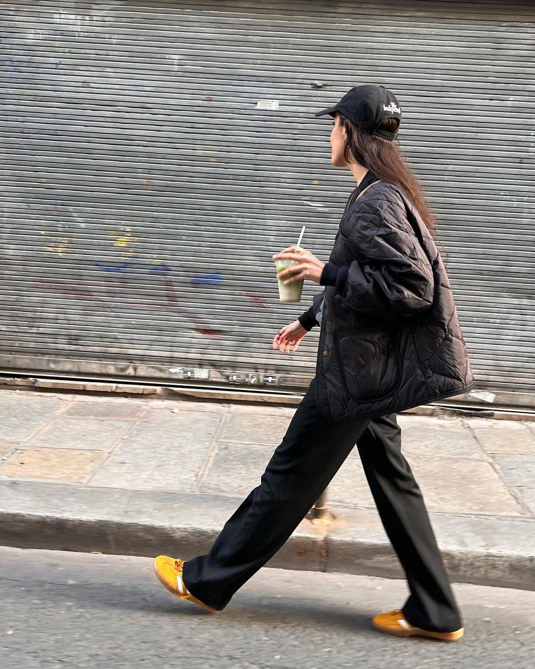 쌀쌀한 날씨엔🥶경량패딩🖤 이미지