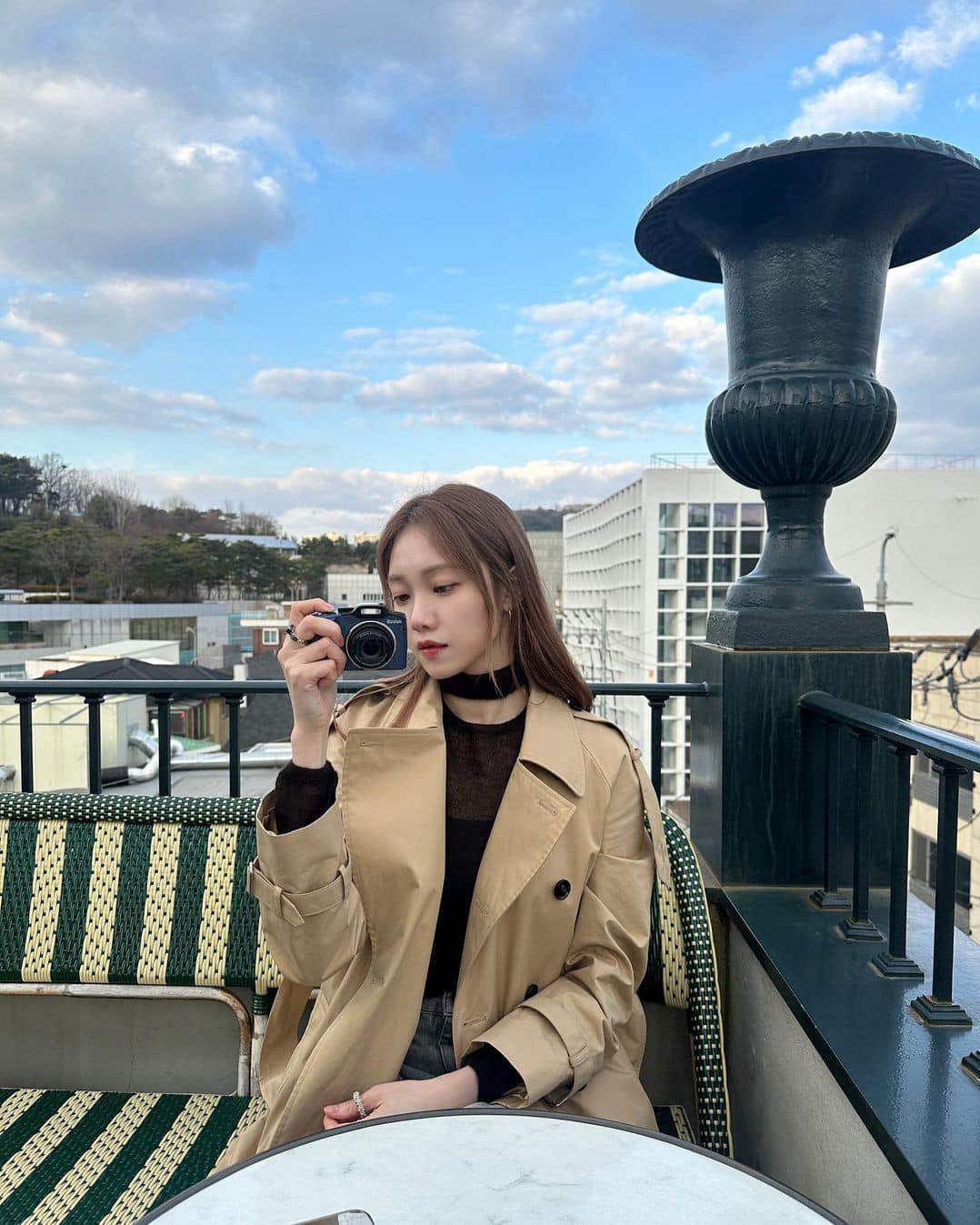 베이지 트렌치 준비해야할 시기🧥 이미지