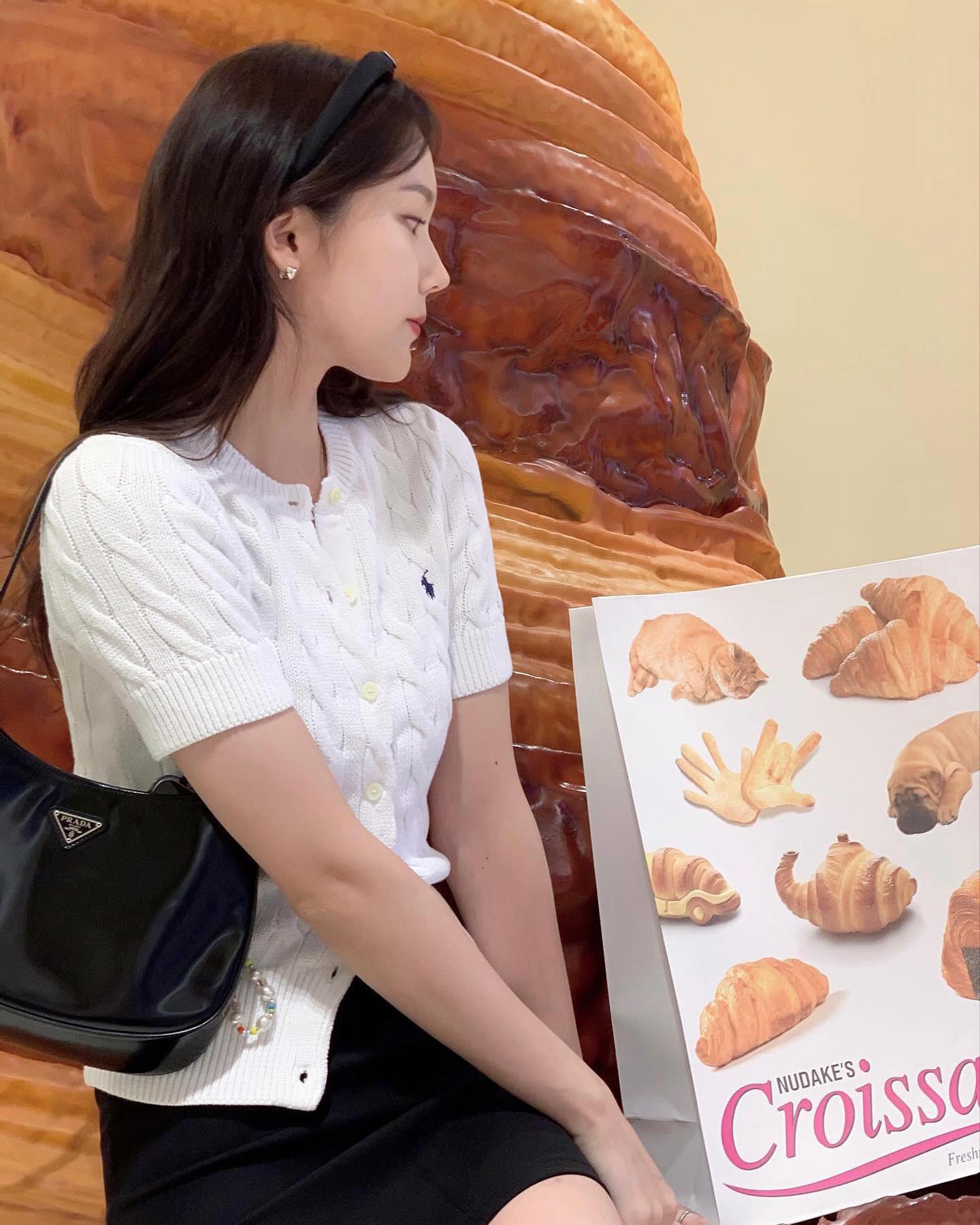 봄에 필수인 폴로 아이템 5가지5️⃣
기본템 맛집에서 봄코디 준비하기✔️ 폴로템만 있어도 든든해🤍

1. 케이블 반팔 카디건

2. 케이블 크루넥 스웨터

3. 케이블 V넥 스웨터

4. 케이블 크루넥 가디건

5. 옥스포드 셔츠 이미지2