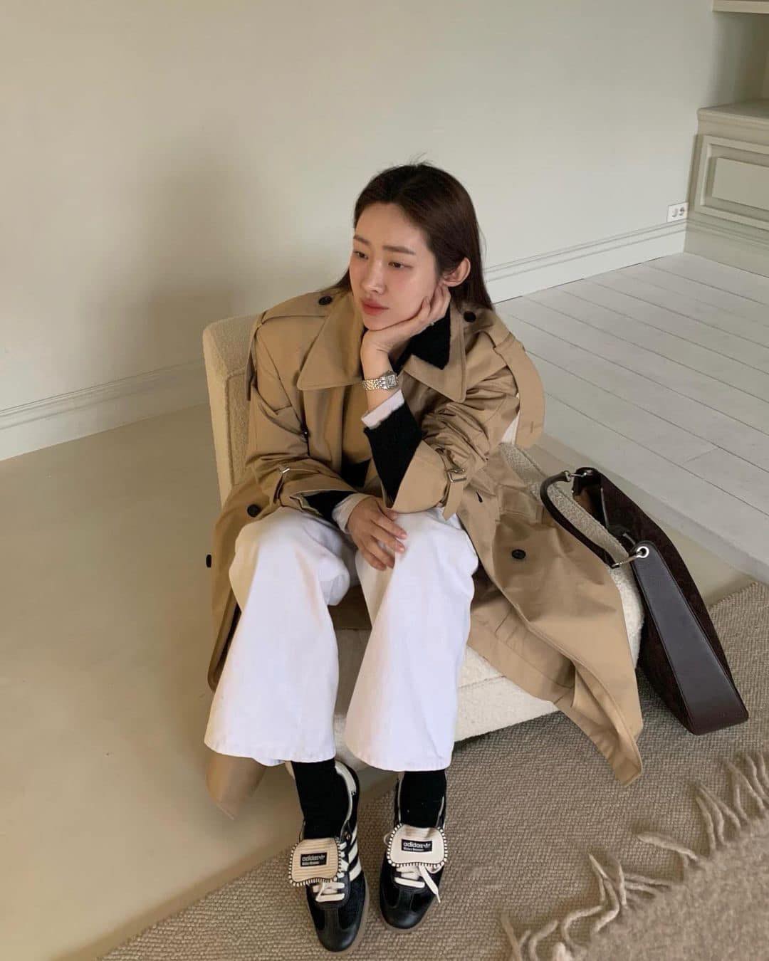 베이지 트렌치 준비해야할 시기🧥 이미지