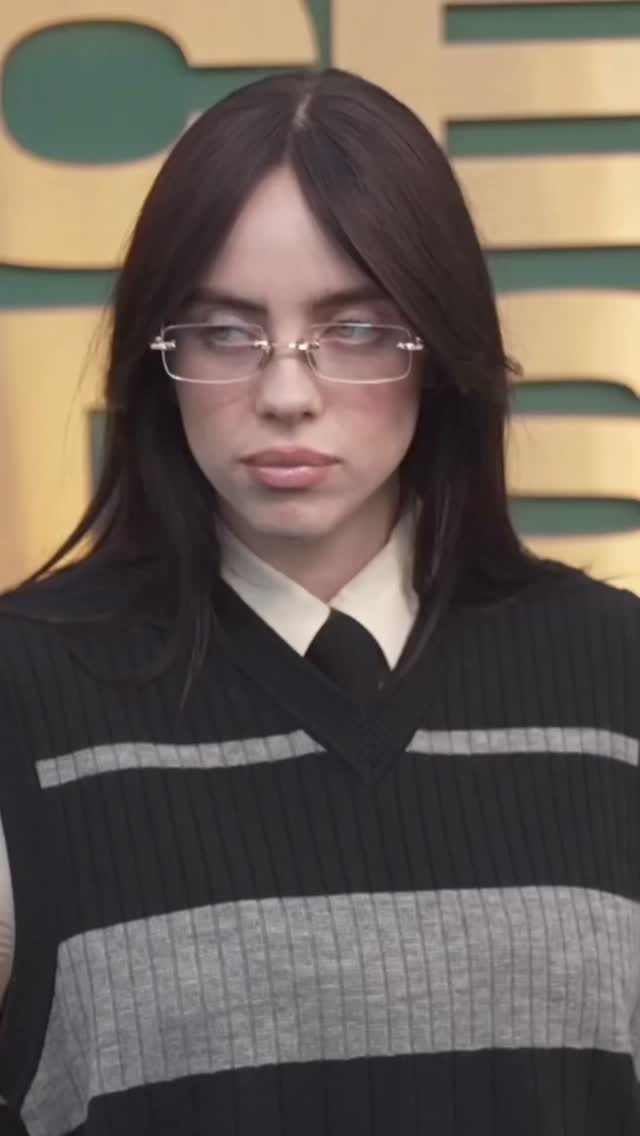 이 분은 정말 긱시크 그 잡채🤓👔빌리 아일리시 이미지