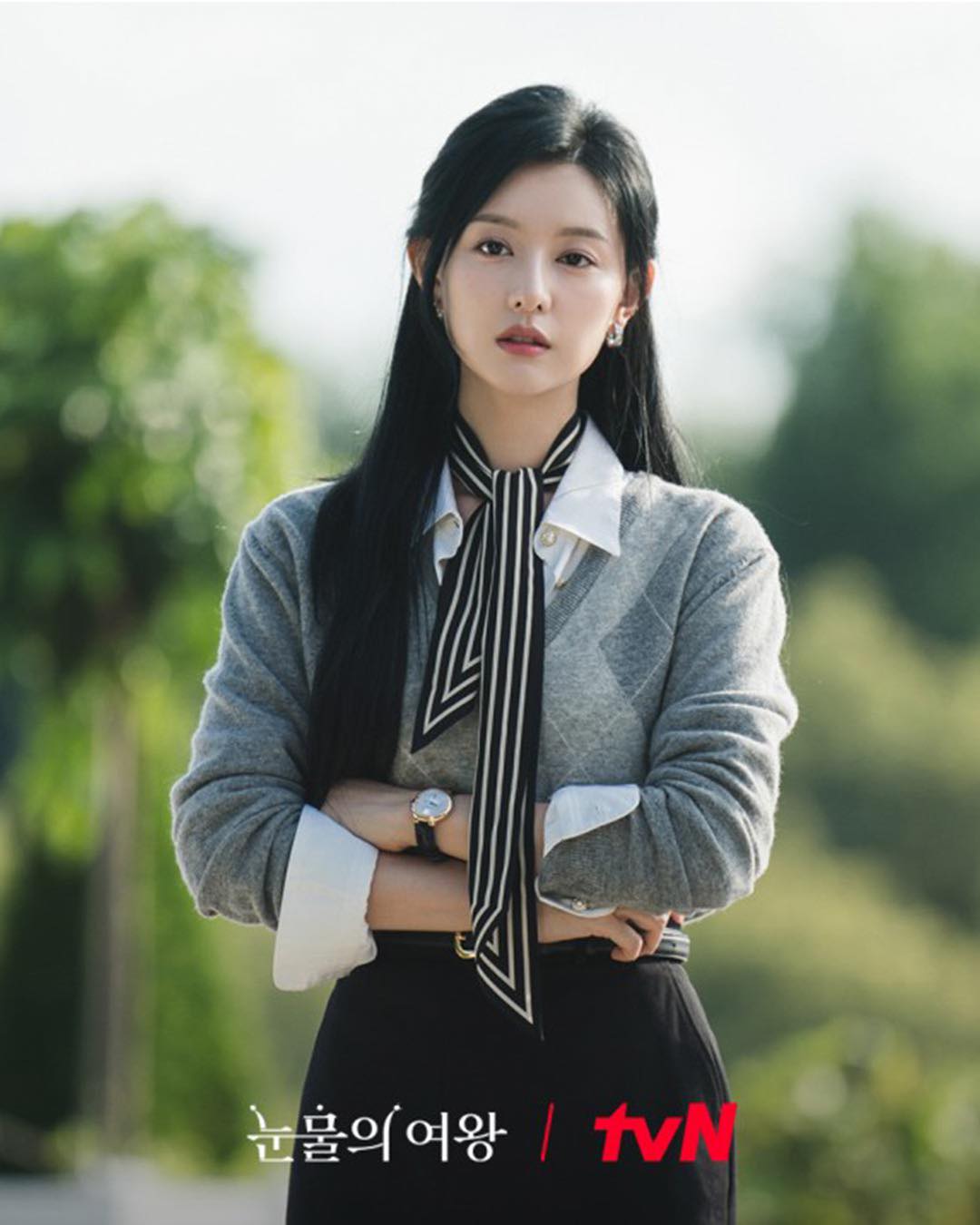 요즘 가장 핫한 홍해인 코디🤎🤍
눈물의 여왕 김지원👑 참고하면 좋은 단정하고 고급진 출근룩👩🏻💼 이미지3