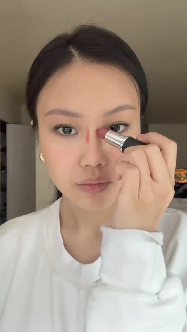 립스틱 하나로 자연스러운 메이크업 @해봐💄 이미지
