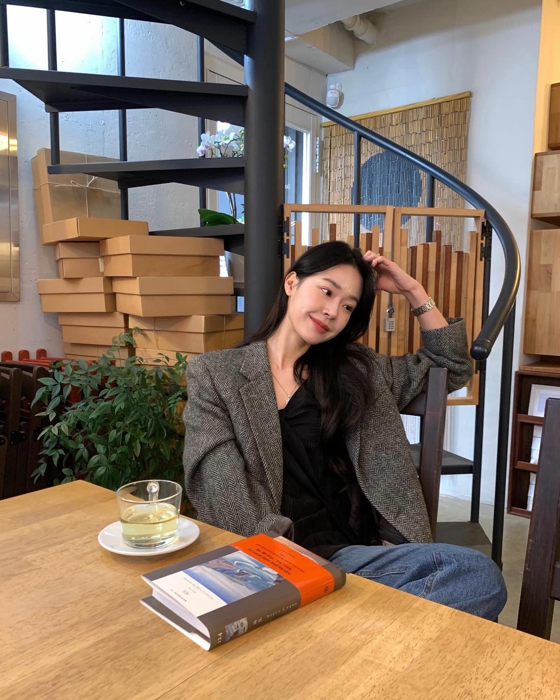꽃샘추위엔 따뜻한 울자켓 입기🤎 이미지4
