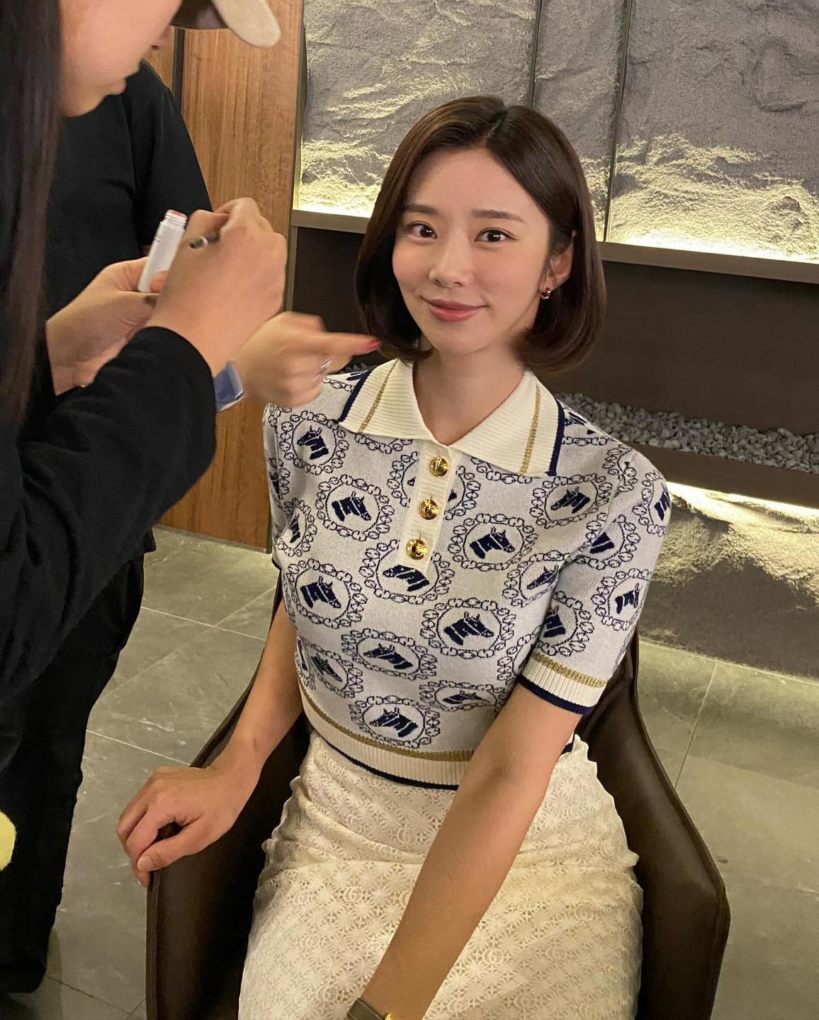 요즘 단발 뽐뿌 오게하는 이주빈😍
분위기 있는 레이어드펌부터 태슬컷까지💇🏻‍♀️단발의 여왕 따라해 이미지