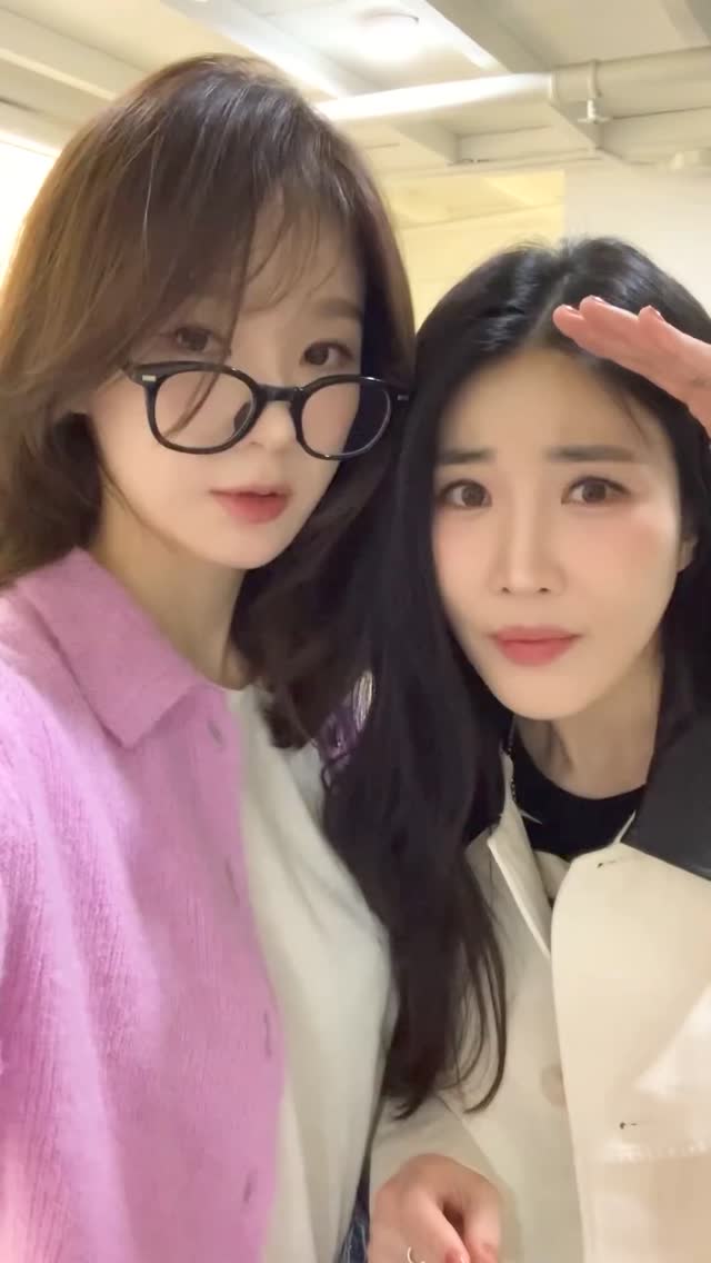 다비치 언니들 우정 릴스👯‍♀️드레스룩 @넘예뻐 이미지
