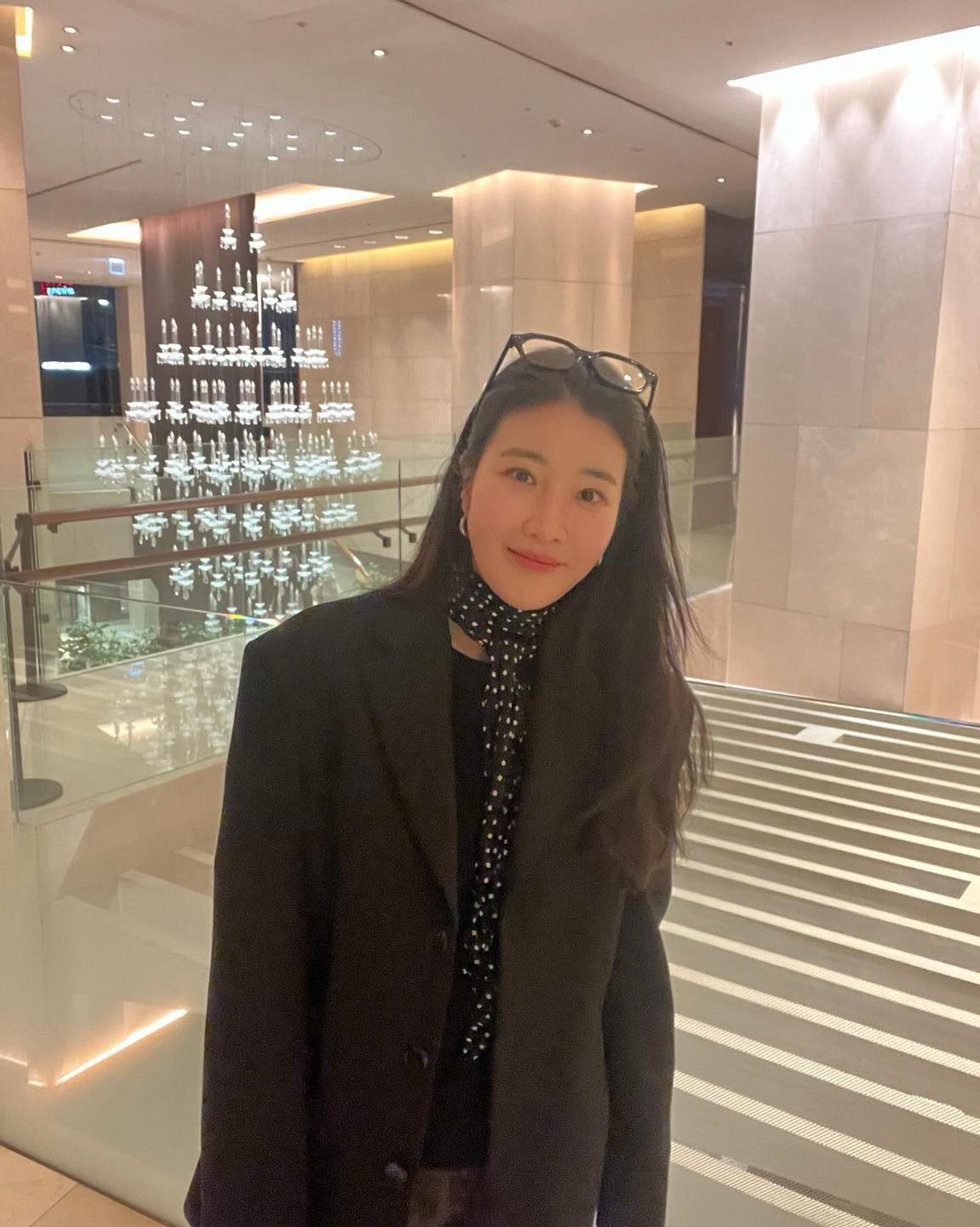 쌀쌀한 봄날씨엔 스카프 더하기☺️ 이미지