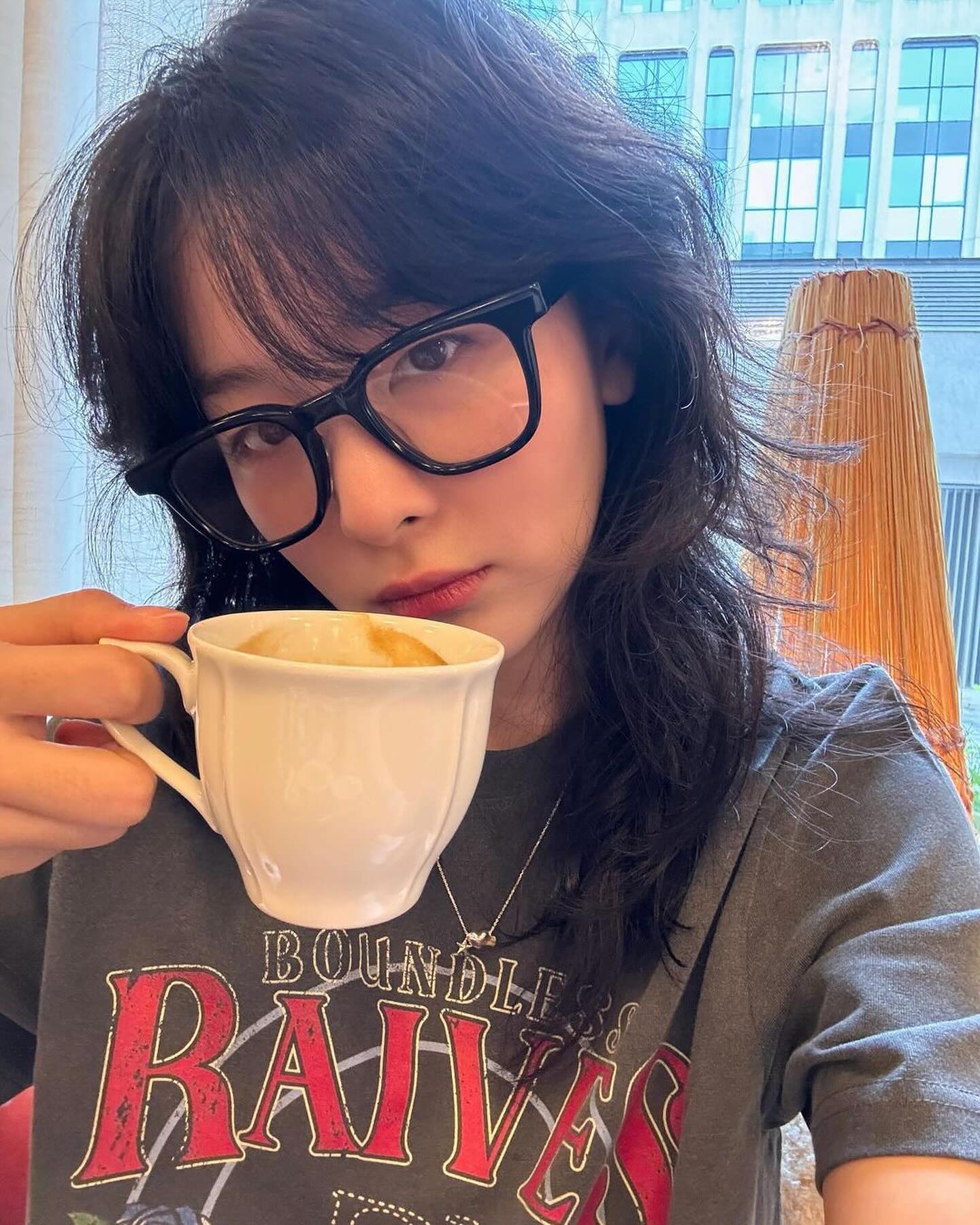 긱시크에 푹 빠진🤓🩶슬기 모음집 이미지
