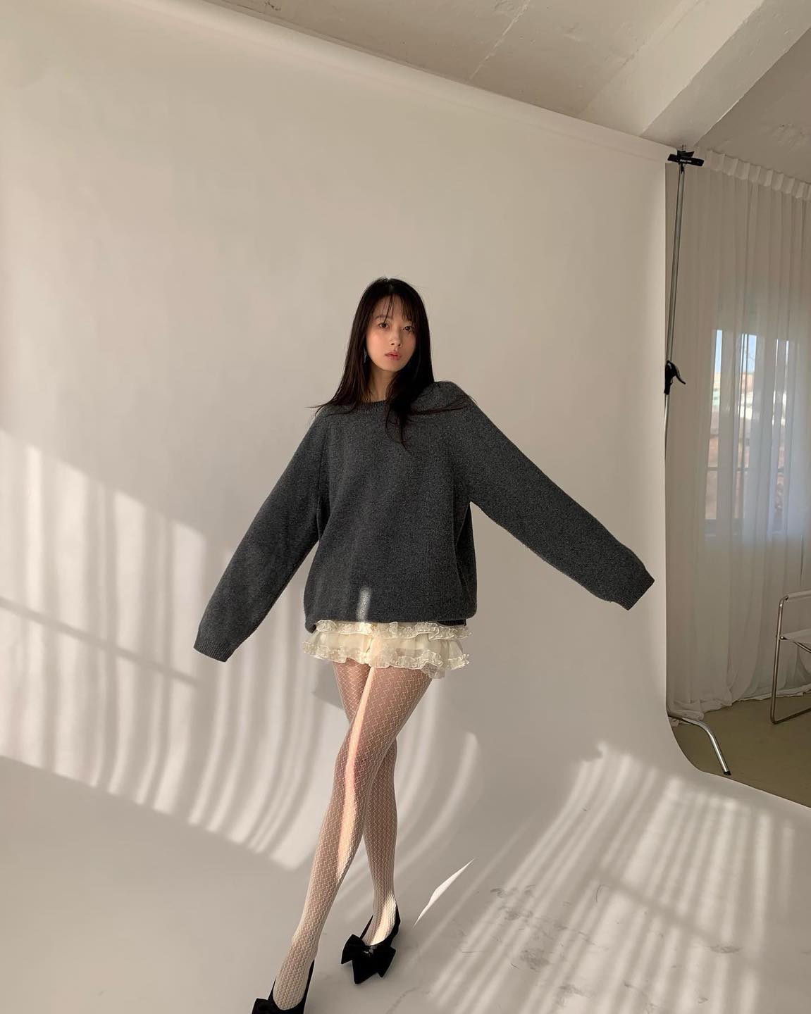 핫한 벌룬스커트 코디법 3가지🎈
올봄 트렌드템 벌룬스커트 스타일링 이렇게만 따라해요❤️🤍
1. 니트와 함께 매치하여 캐주얼한 봄 코디
2. 자켓과 함께 매치하여 시크한 봄 코디
3. 가디건과 함께 매치하여 러블리한 봄 코디 이미지2