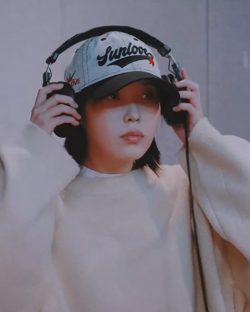 셀럽들의 요즘 핫템🧢썬러브 볼캡 이미지9