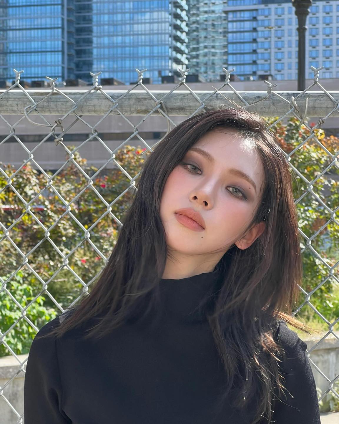 회색 렌즈와 찰떡인 핑크립💋🩶
채도 낮은 핑크 톤으로 분위기 더하기🩰 셀럽 메이크업@따라해 이미지6
