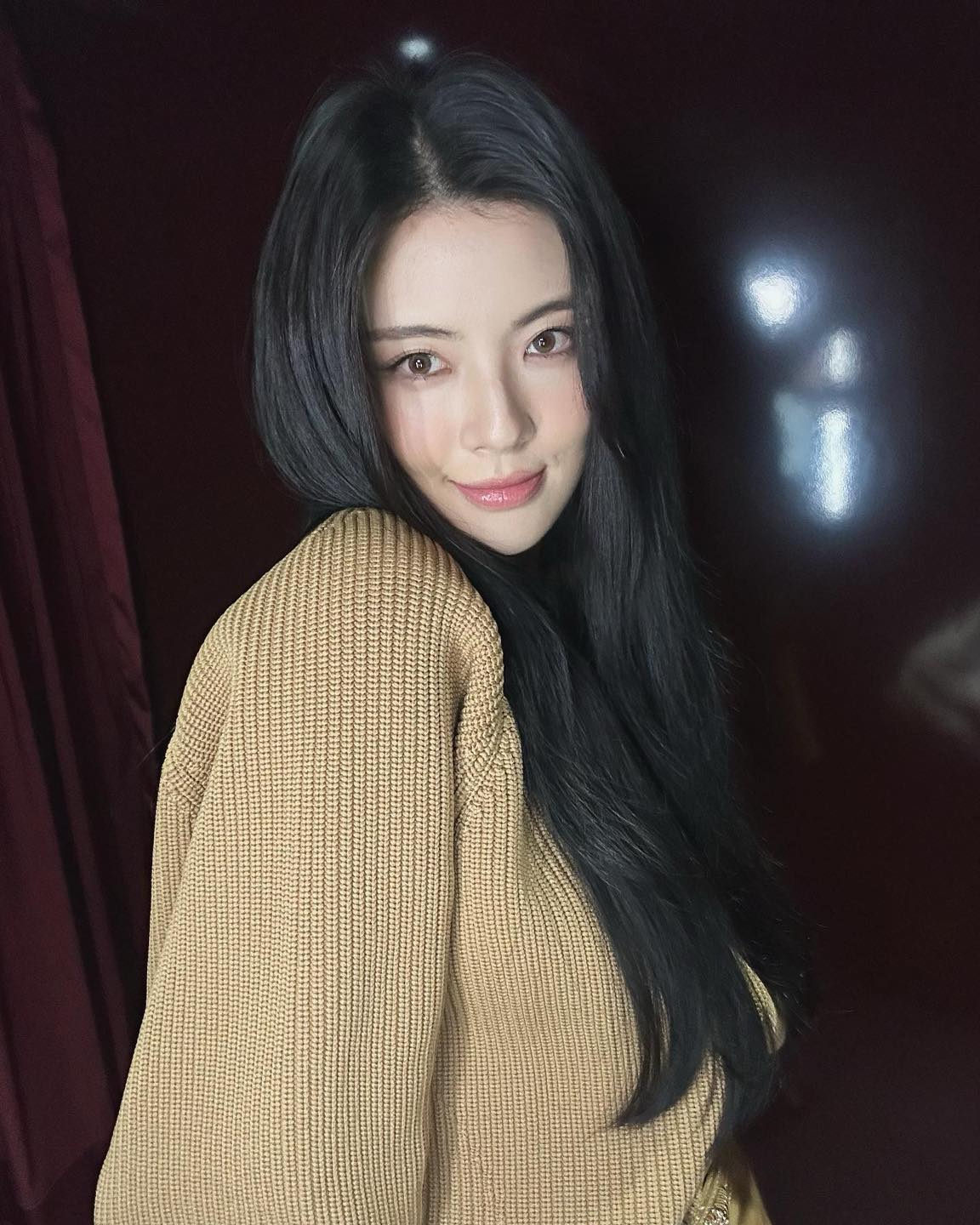 회색 렌즈와 찰떡인 핑크립💋🩶
채도 낮은 핑크 톤으로 분위기 더하기🩰 셀럽 메이크업@따라해 이미지7