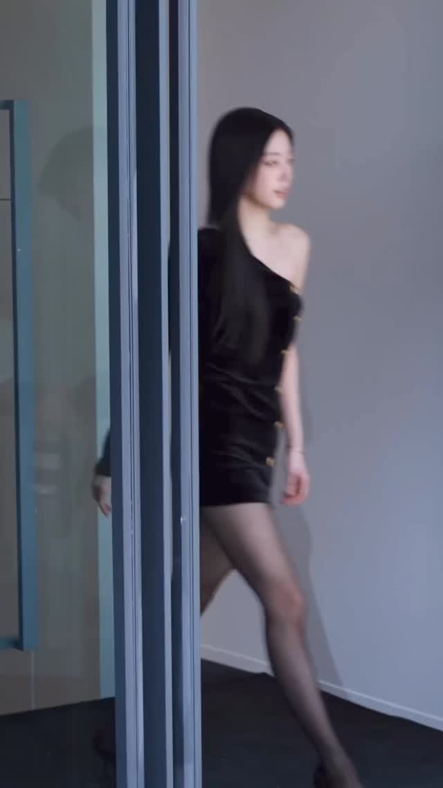 반전 매력의 카즈하 블랙룩🖤✨ 이미지