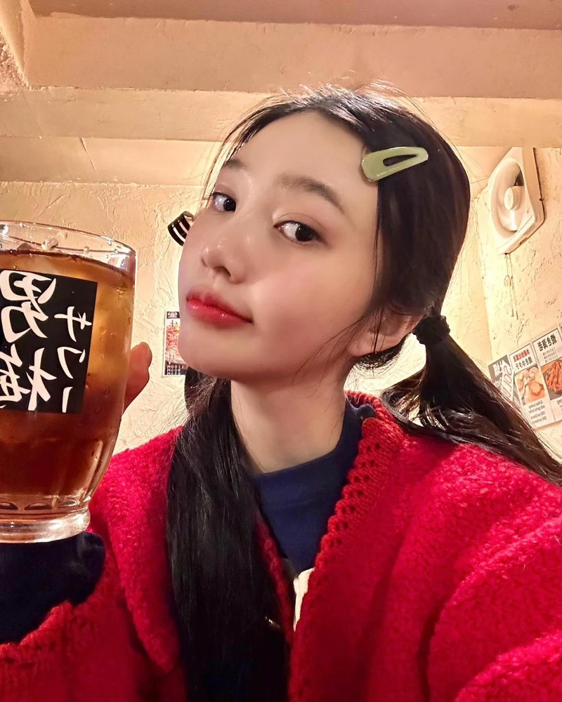 조이의 키치한 헤어핀 스타일링💝 이미지2