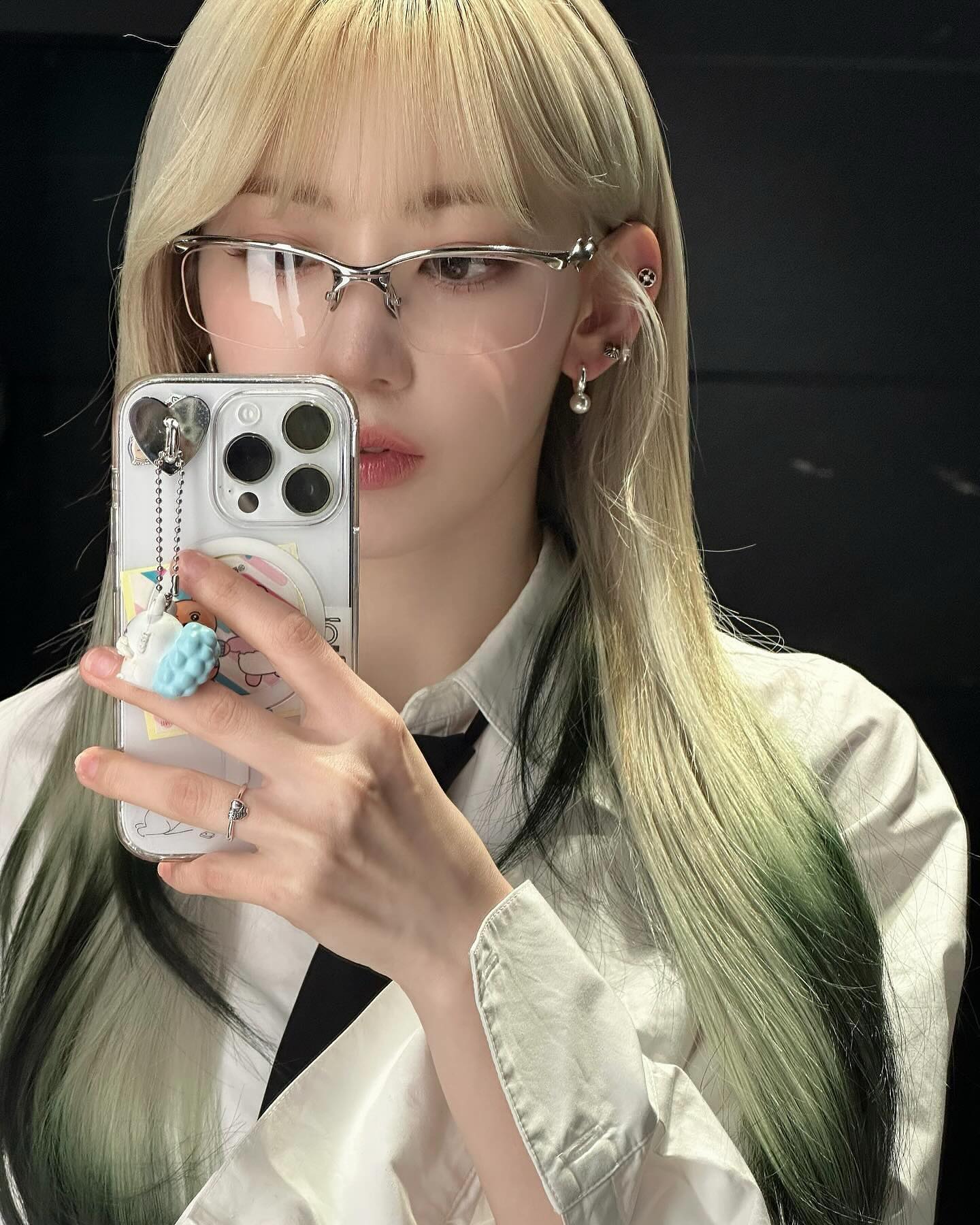 안경이 정말 유행인가봐🤓💞 이미지2