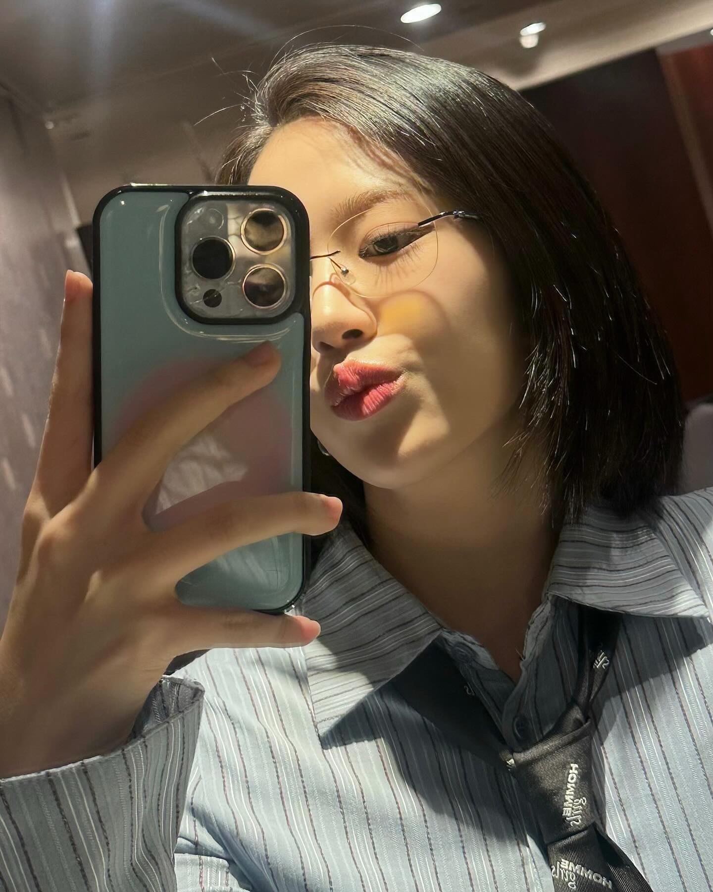 안경이 정말 유행인가봐🤓💞 이미지5