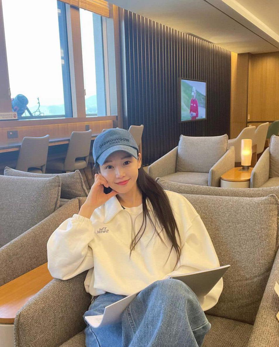 주말엔 편한 반집업 맨투맨룩🖤 이미지4
