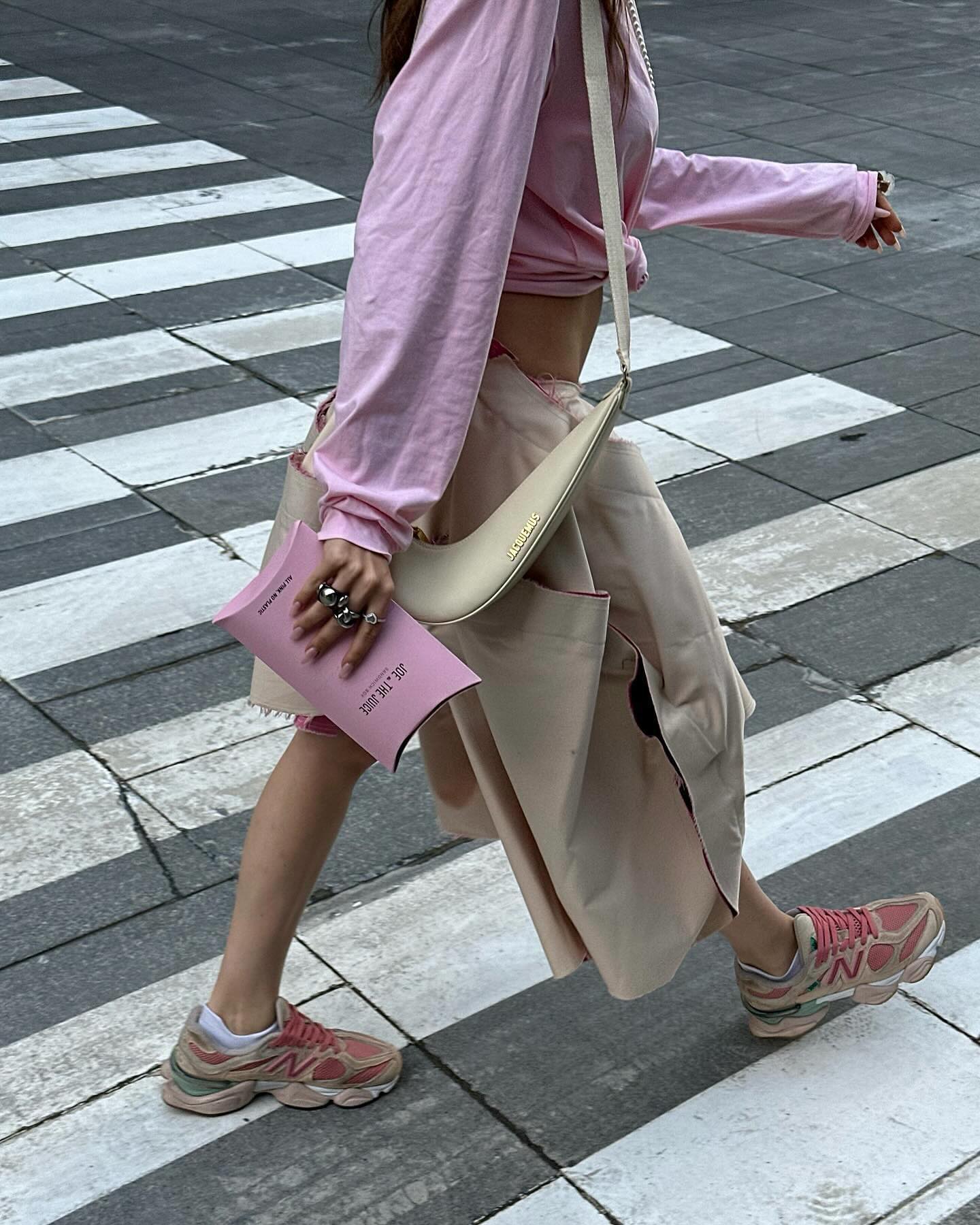 봄에는 핑크 신어줘야지🌸👟 이미지
