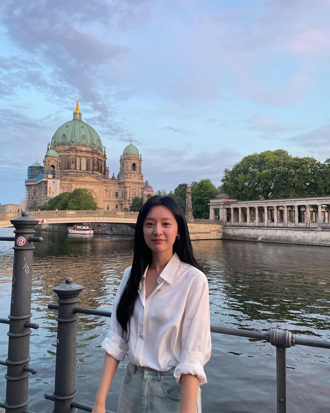 봄에는 역시 흰셔츠+데님🤍💙 이미지