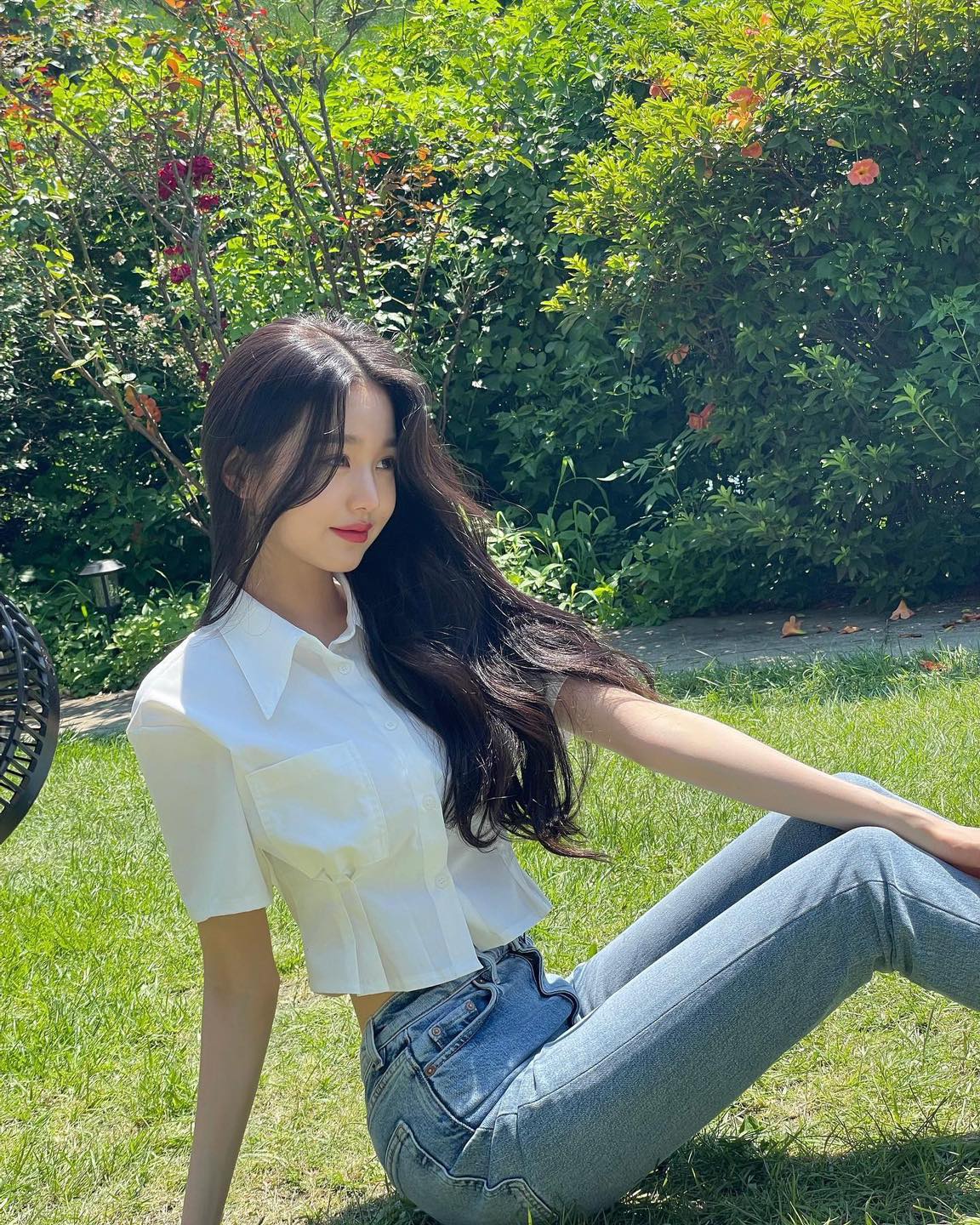 봄에는 역시 흰셔츠+데님🤍💙 이미지