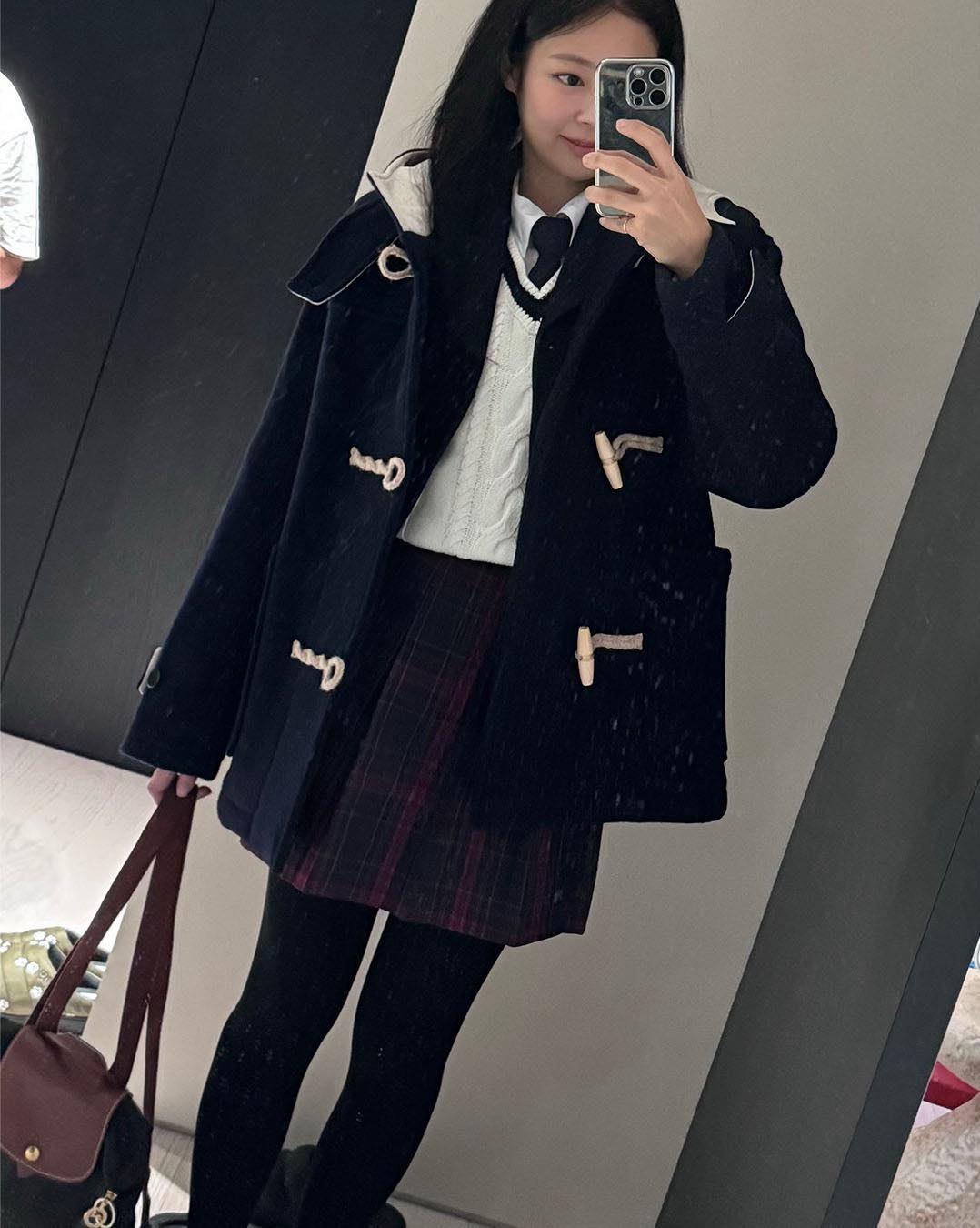 셀럽들도 푹 빠진👜추억의 롱샴백 이미지7