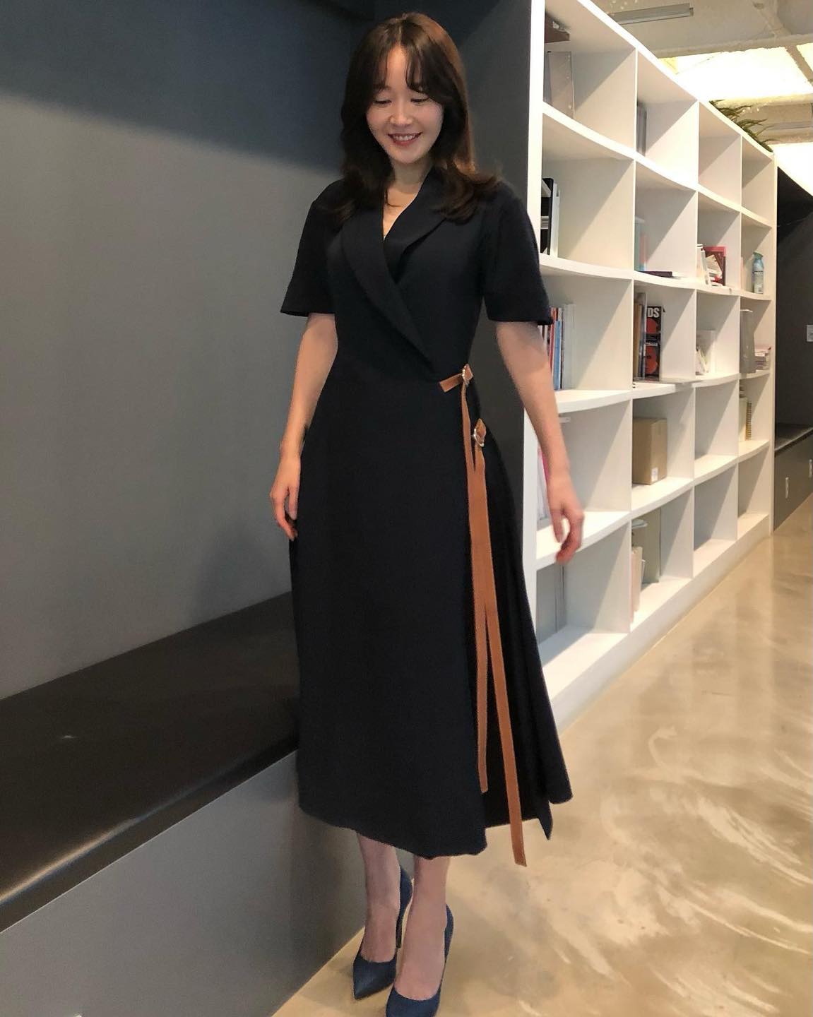 블랙 원피스로 깔끔 하객룩🖤
언니들처럼 단정하고 고급진 무드✨ 하객룩 만능템@준비해✔️ 이미지6