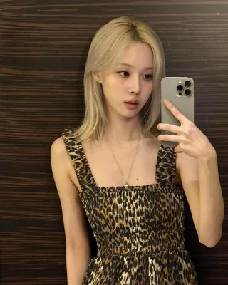 윈터도 픽한 가니의 레오파드템🐆
올해 트렌드 패턴🤎 유니크하고 힙한 @가니템 준비해요🛒
1. 레오파드 플리츠 조르제트 플라운스 스모크 미디 드레스, 48만 5천 원.
2. 레오파드 코튼 포플린 페플럼 틸 블라우스, 25만 5천 원.
3. 레오파드 미니 가니 보우 백, 51만 원.
4. 레오파드 프린트 데님 재킷, 40만 8천 원.
5. 레오파드 테크 페스티벌 백, 17만 2천 원.
6. 레오파드 워시드 코튼 캔버스 드로우스트링 트라우저, 32만 5천 원.
7. 레오파드 데님 맥시 슬릿 스커트, 46만 원. 이미지
