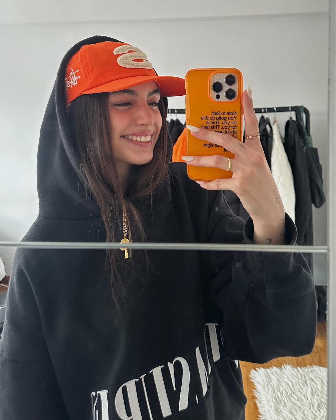 여름 오기 전 볼캡 준비하자☀️🧡
포인트로 쓰기 좋은 일자챙🧢 브랜드 스냅백 추천 8가지✔️

1. 스투시 로우 프로 셔닐 S 로우 프로 캡 

2. 슈프림 리퀴드 메탈 로고 캠프 캡

3. 다임 클래식 도그 로우 프로 캡 

4. 스투시 로우 프로 스탁 다이스 스냅백

5. MLB 어센틱 뉴욕 양키즈 게임 

6. 다임 클래식 3D 캡

7. 루드 스포츠 클럽 햇 

8. 슈프림 골드 크로스 S 로고 뉴에라 이미지