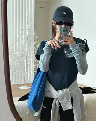 올봄은 반팔 레이어드가 핵심☑️
반팔 종류 별 레이어드 스타일링 법 3가지🩶이렇게만 따라해🙌
1. 반팔 가디건 + 셔츠
2. 폴로 셔츠 + 긴팔 셔츠
3. 반팔 티셔츠 + 긴팔 티셔츠 이미지