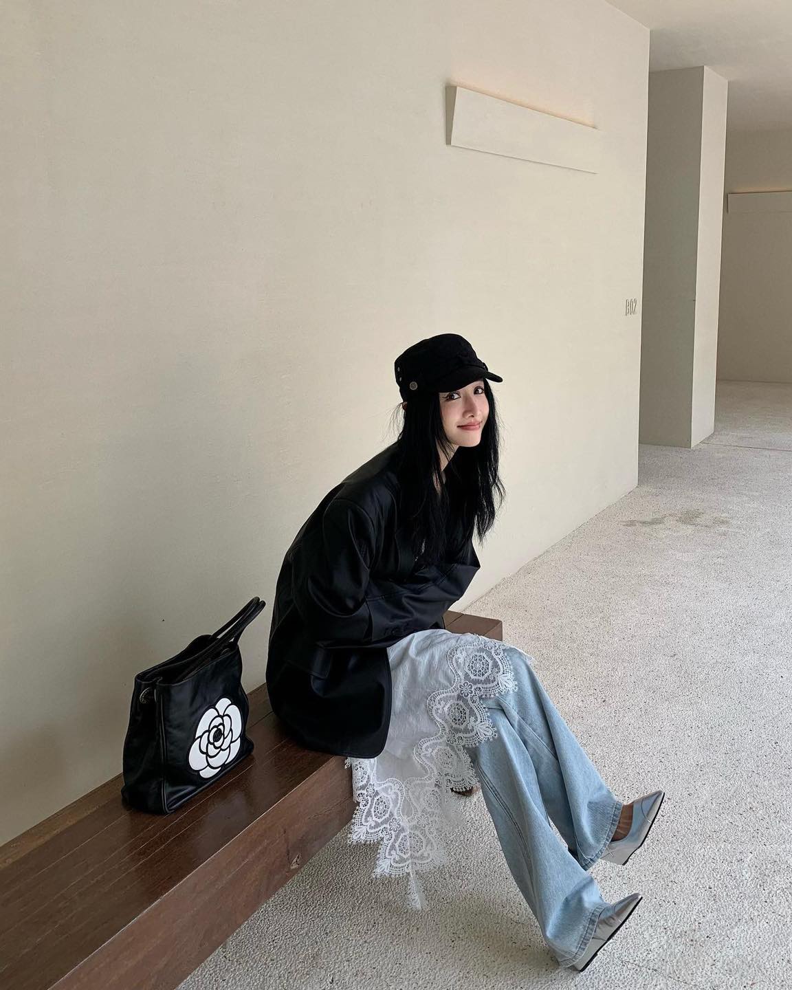 연청과 꿀조합🩵🤍레이스룩 도전 이미지