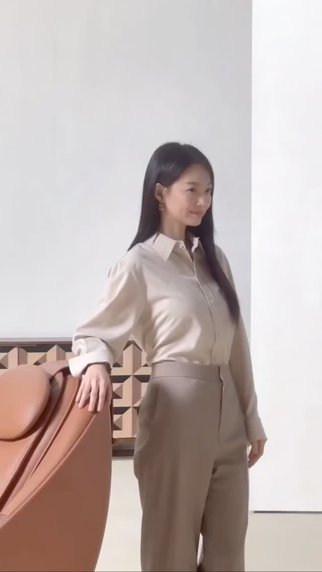 오늘은 민아언니처럼 출근룩💛🤎
셔츠에 슬랙스로 단정한 봄코디🌼 귀걸이로 깔끔 @포인트해✨ 이미지